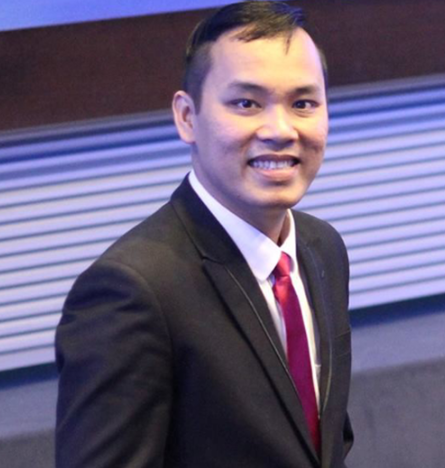 Associate Professor Kim Phuc Tran