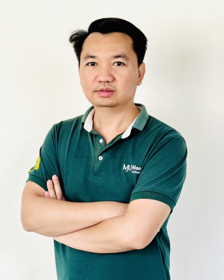 Prof. Grienggrai Rajchakit